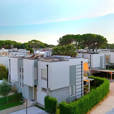 Perla Homes 246 *