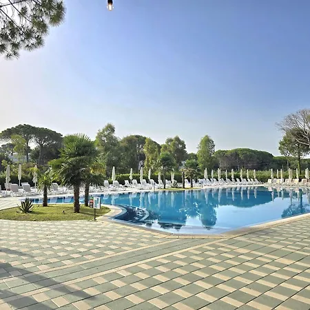 Perla Homes 246 * Plazhi San Pietro
