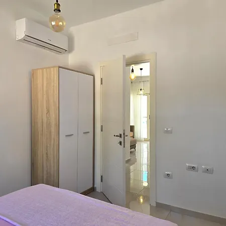 Perla Homes 246 *
