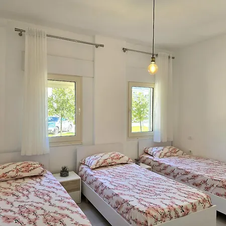 Perla Homes 246 Lejlighed Plazhi San Pietro